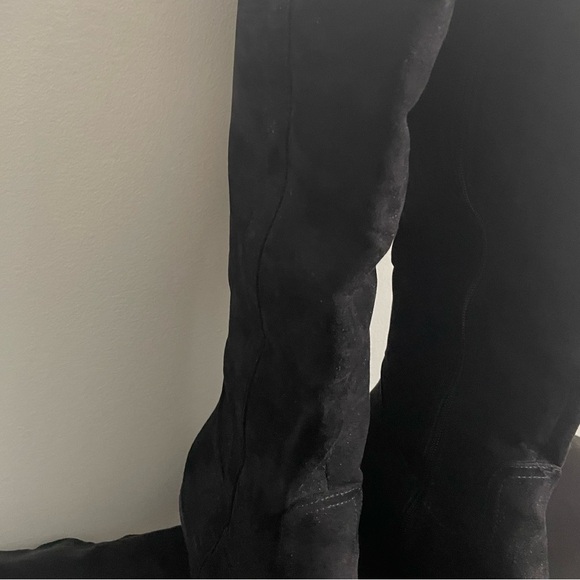 Black Heeled Boots - Picture 3 of 9